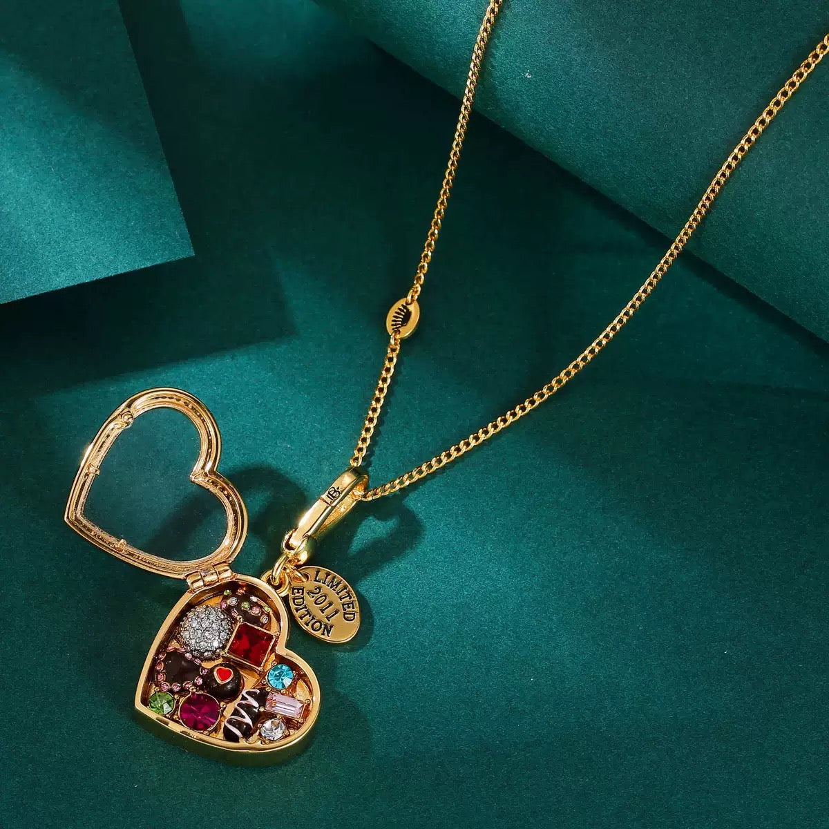 3D Jewelry Box Heart Pendant Necklace – Openable Zircon Locket